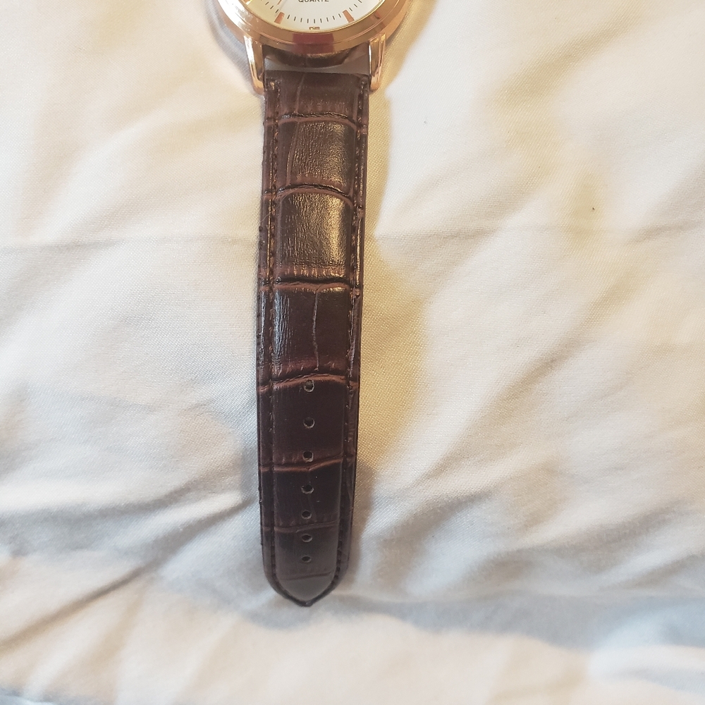 Meibo Quartz Watch - Picture 3 of 5